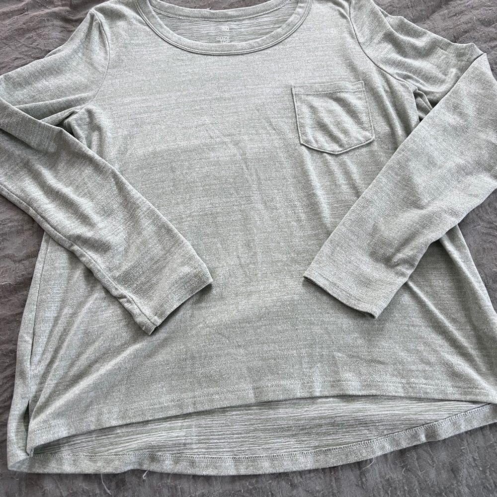 Women's Pastel Green Soft Cozy Long Sleeve T-Shirt Casual Relaxation Loungewear